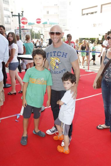 בבוקר יום א' הזברה קמה בבוקר יום א' הזברה קמה